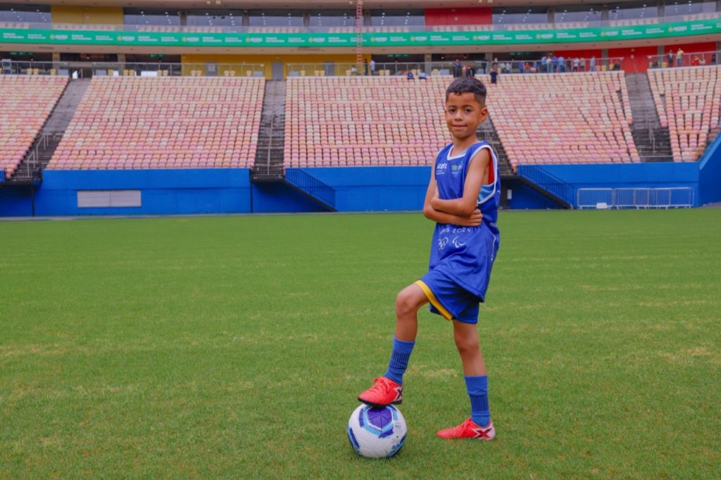 Arte 3 - Ivan Benjamin, revelação no futebol